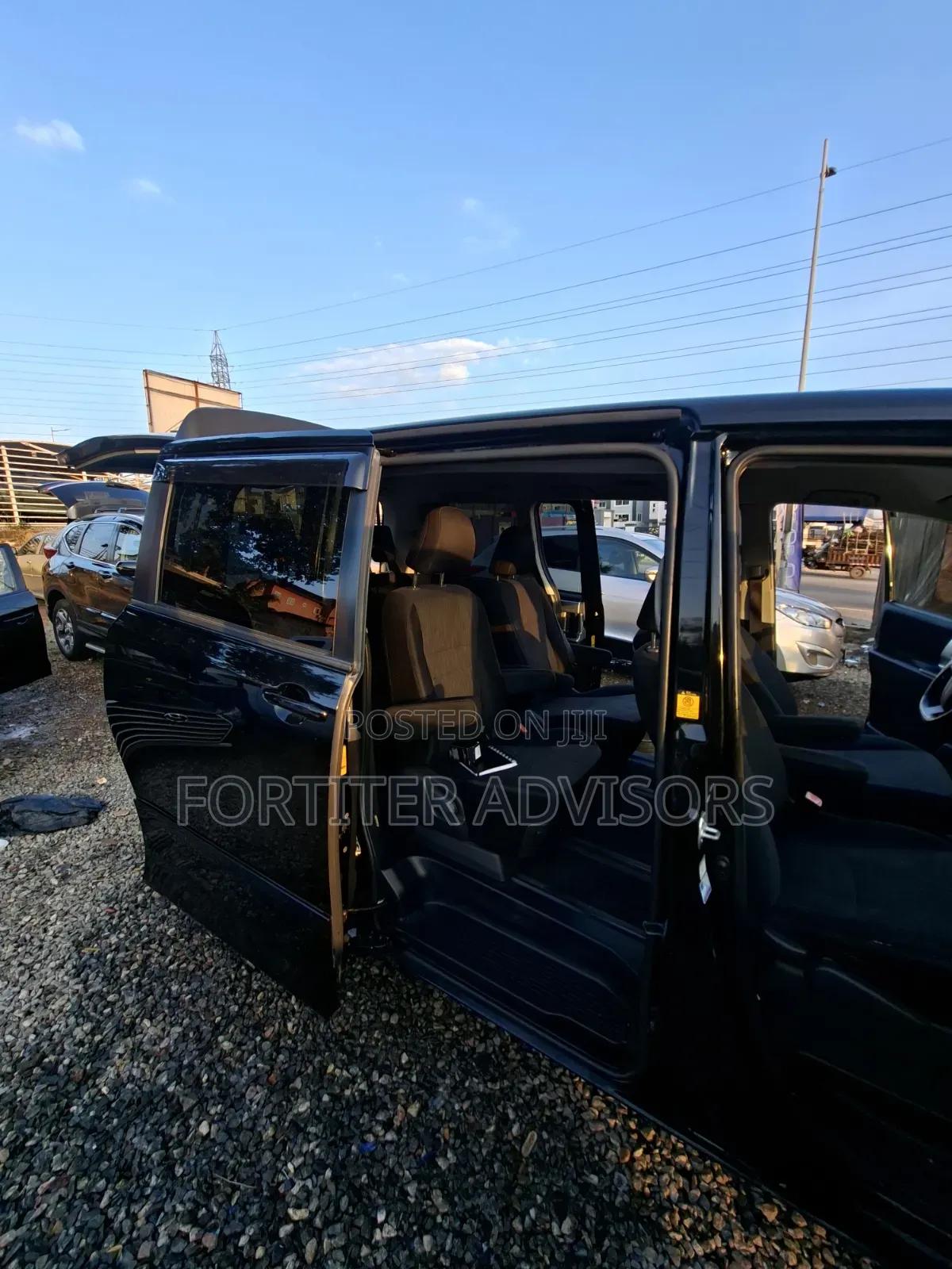 Toyota Voxy for Rent