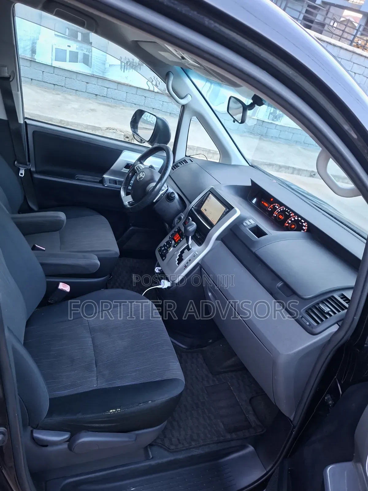 Toyota Voxy for Rent