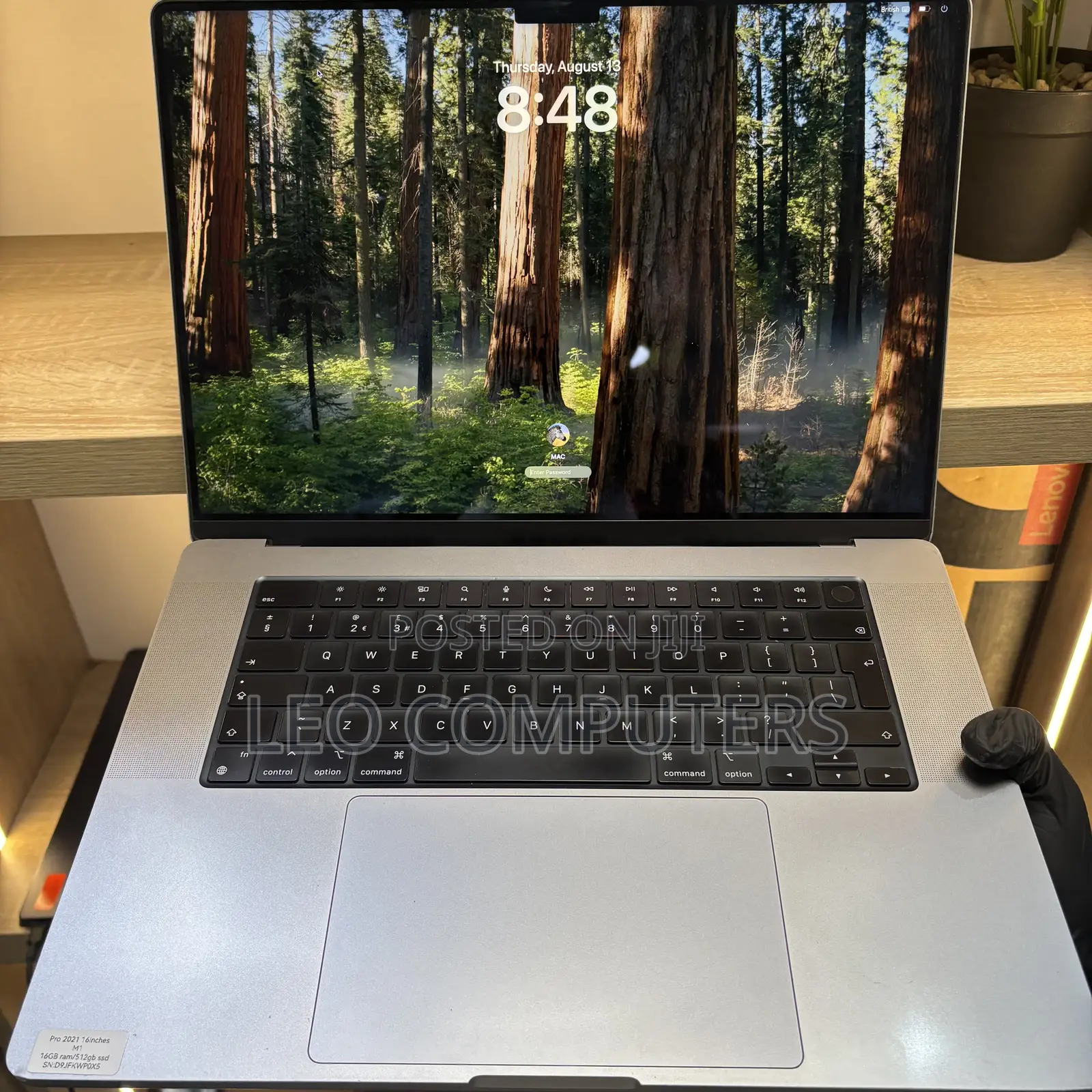 Laptop Apple MacBook Pro 2021 M1 16GB Apple M1 Pro SSD 512GB