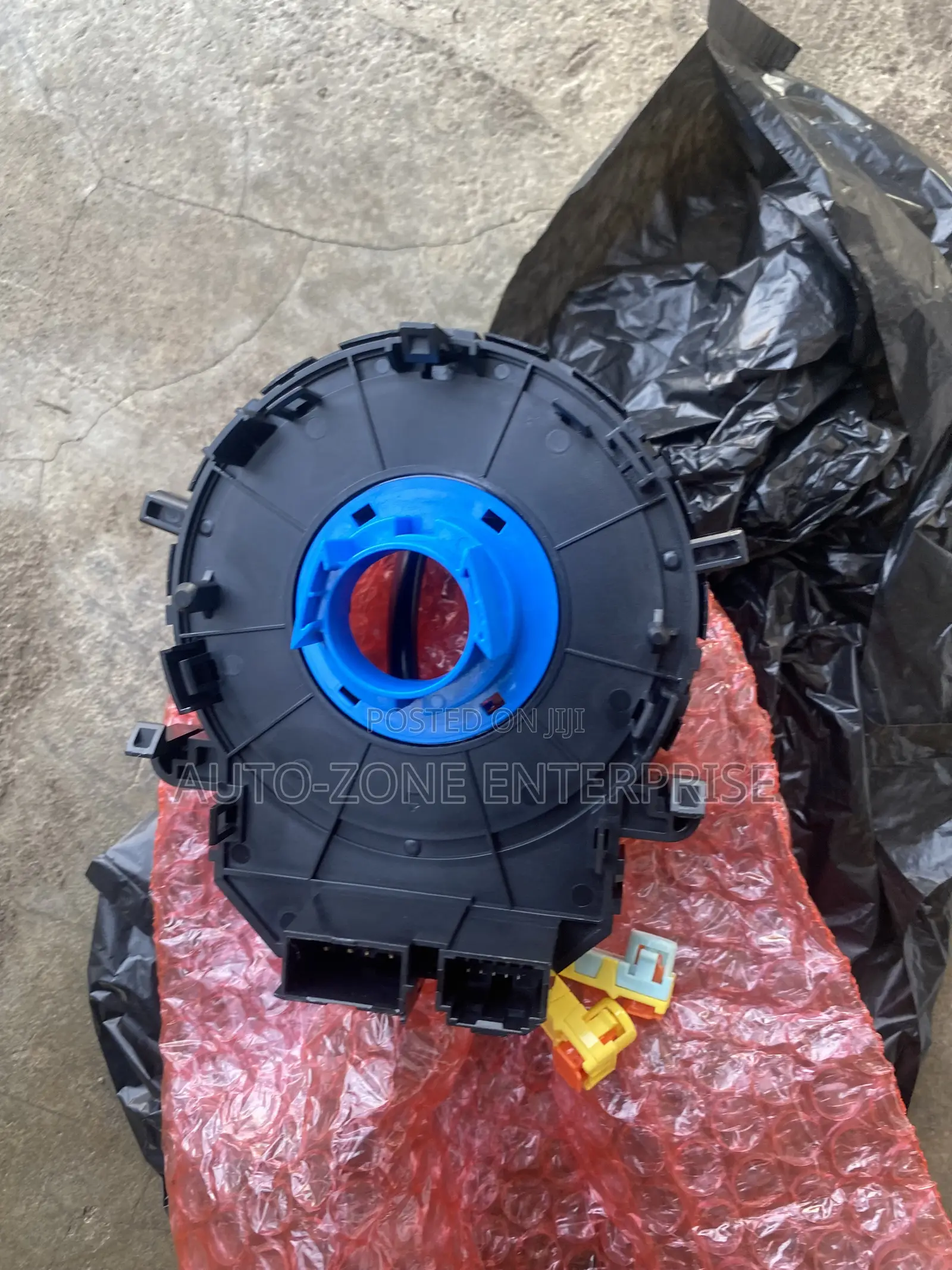 Kia Rio Horn Plate/Glog Spring