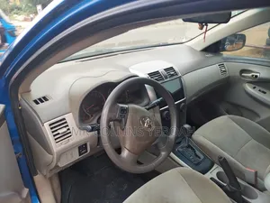 Toyota Corolla 2010 Blue