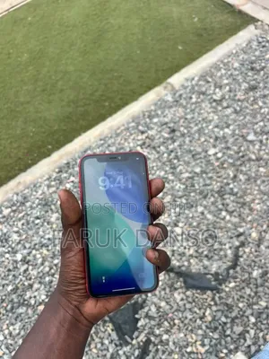 Apple iPhone 11 128 GB Red