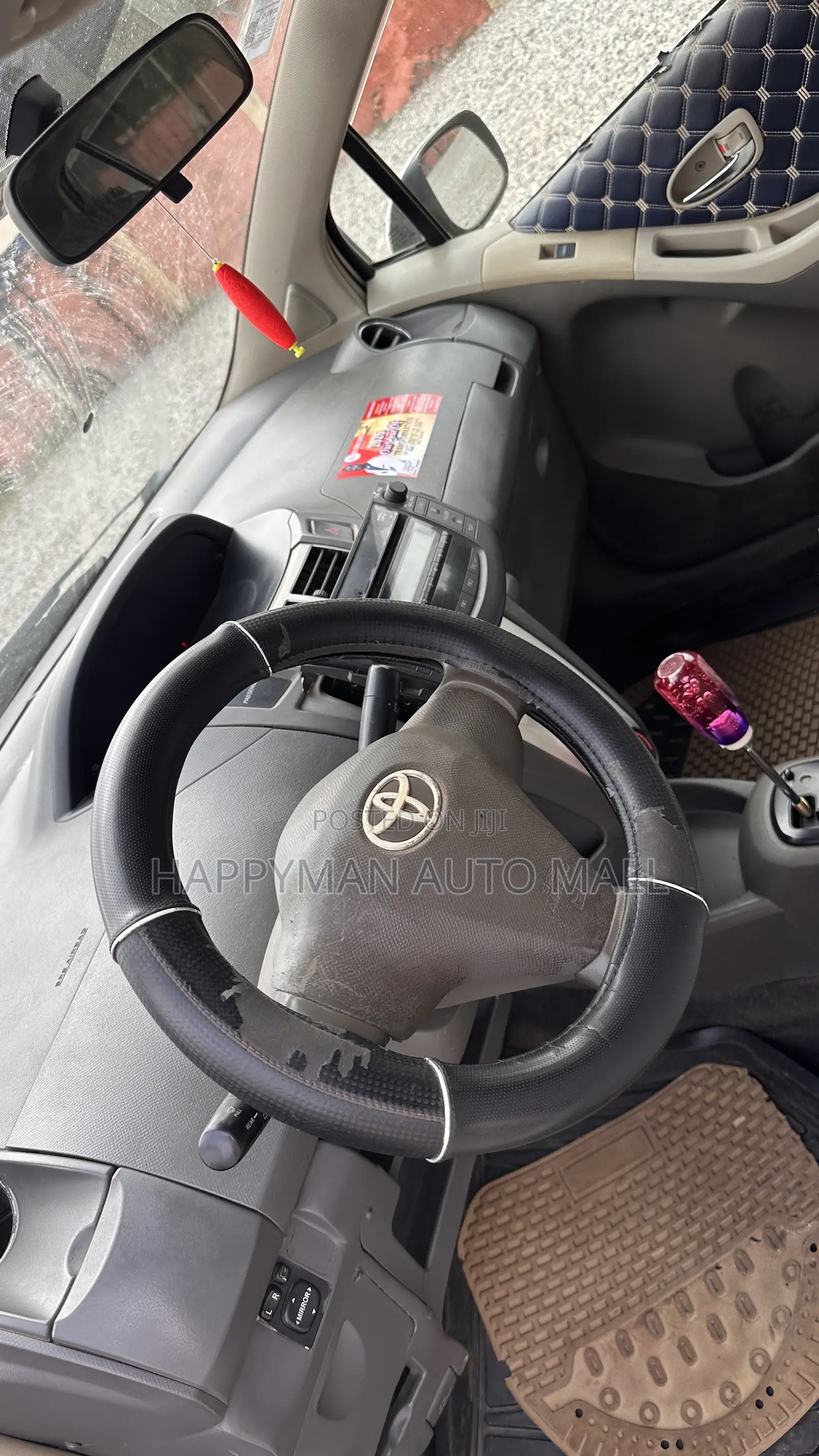 Toyota Vitz 1.3 FWD 3dr 2010 Gray