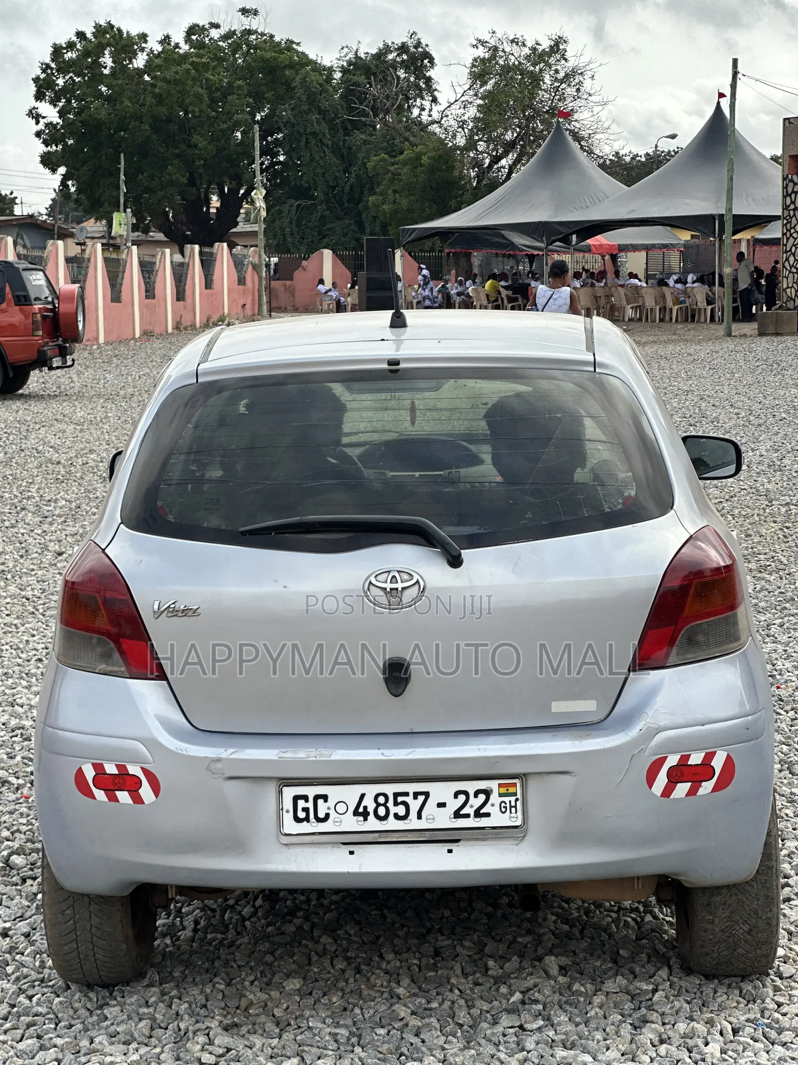 Toyota Vitz 1.3 FWD 3dr 2010 Gray