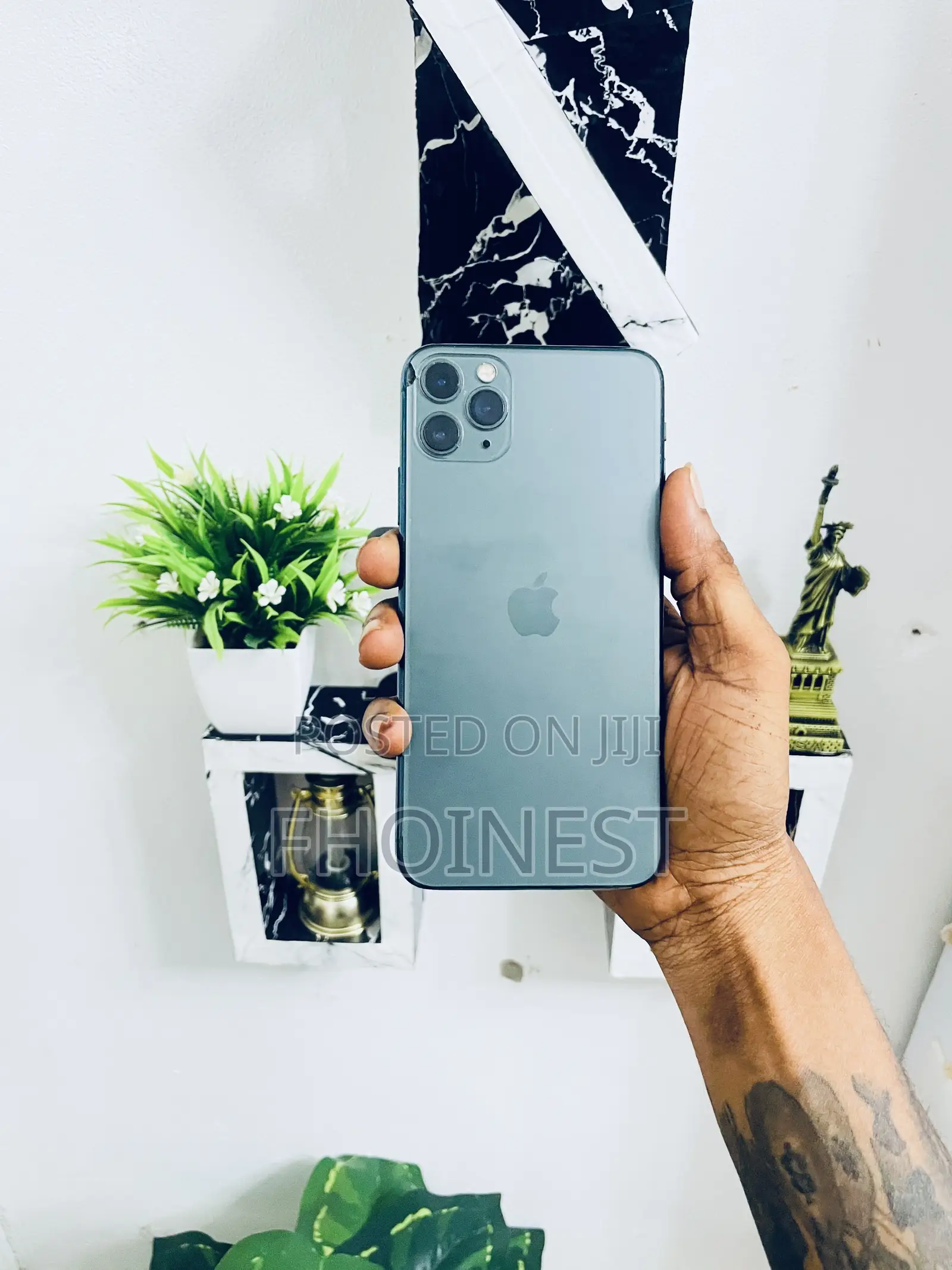 Apple iPhone 11 Pro Max 64 GB Green