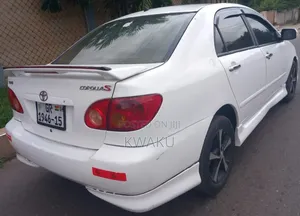 Toyota Corolla 2007 White