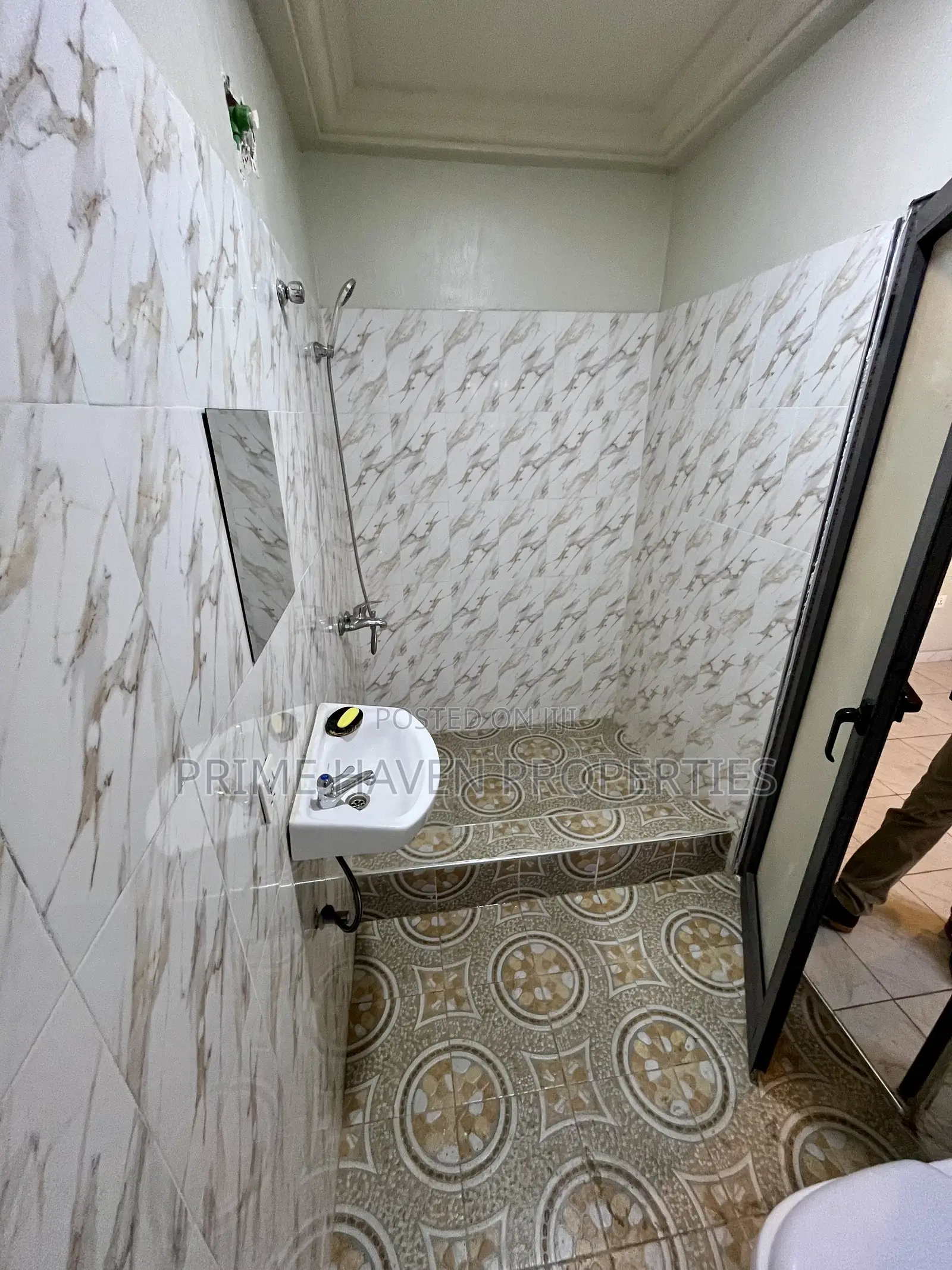 2bdrm Apartment in North Legon for rent