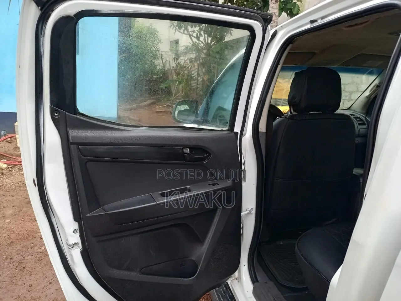Isuzu D-MAX 2011 White