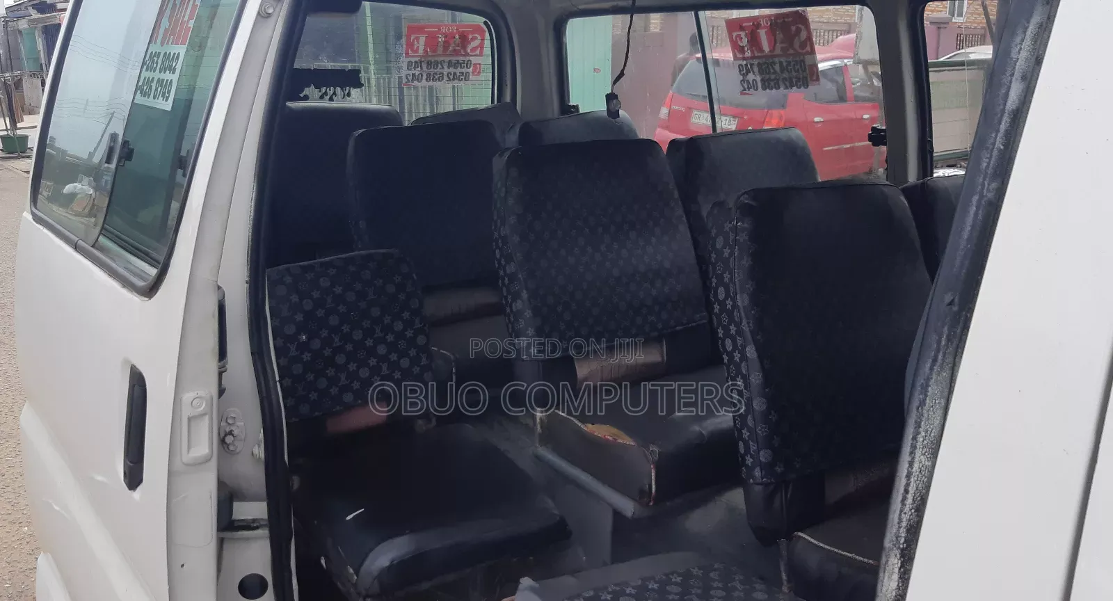 Toyota Grand HiAce 2000 White