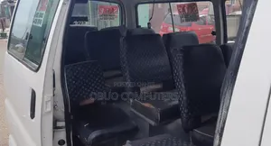 Toyota Grand HiAce 2000 White
