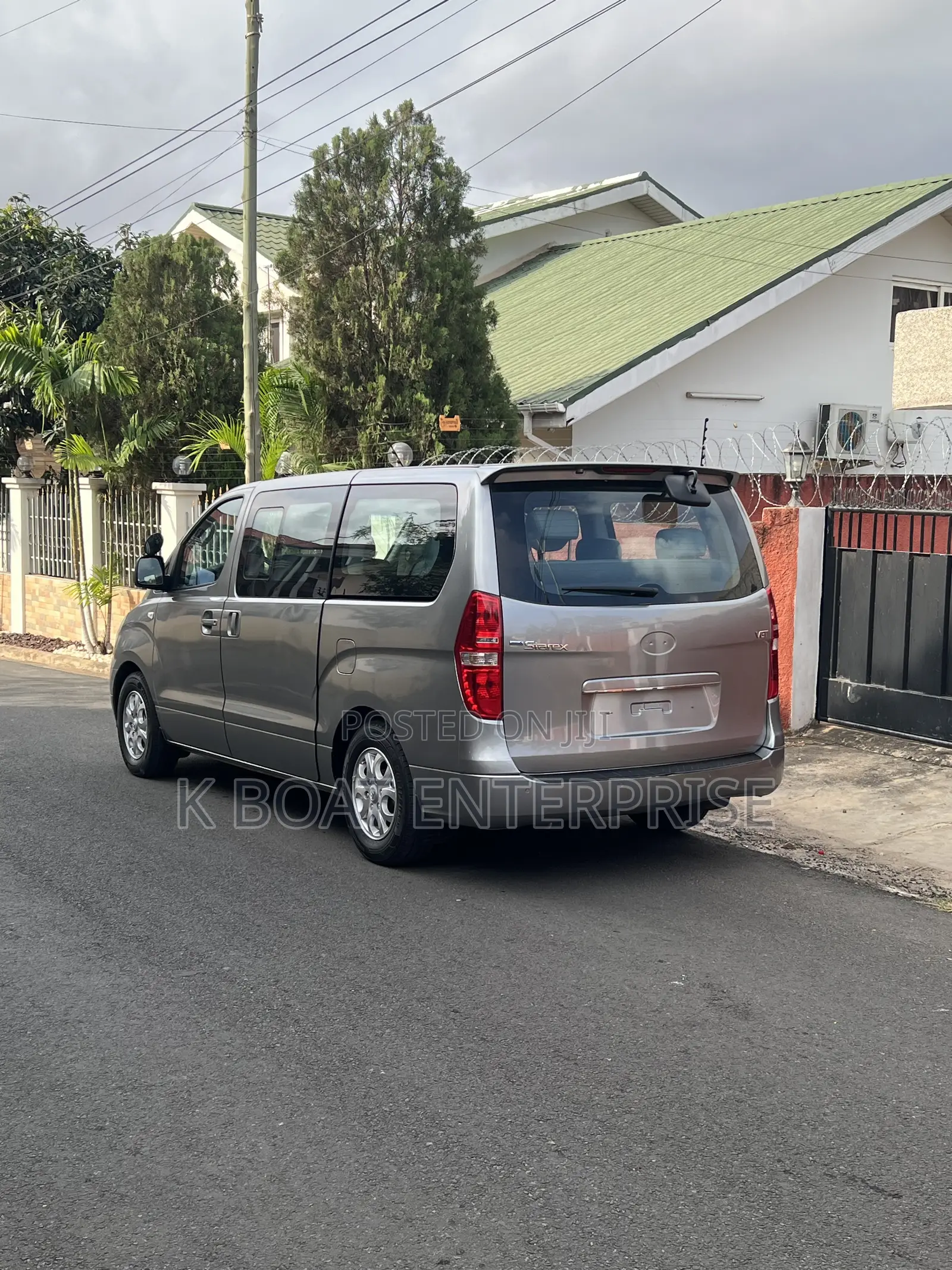 Hyundai Starex 2016 Silver