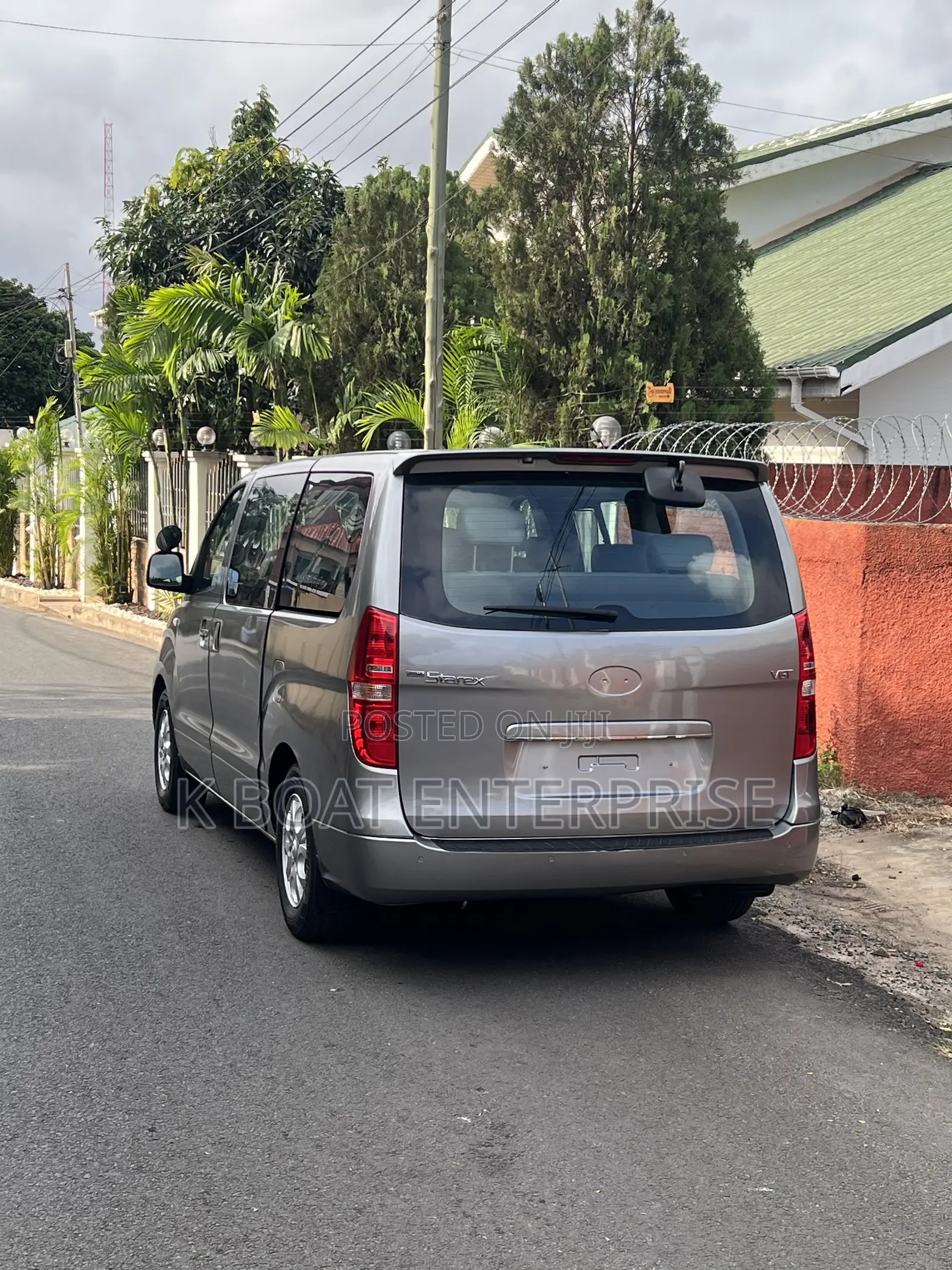 Hyundai Starex 2016 Silver