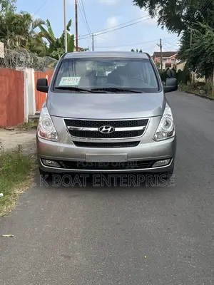 Hyundai Starex 2016 Silver