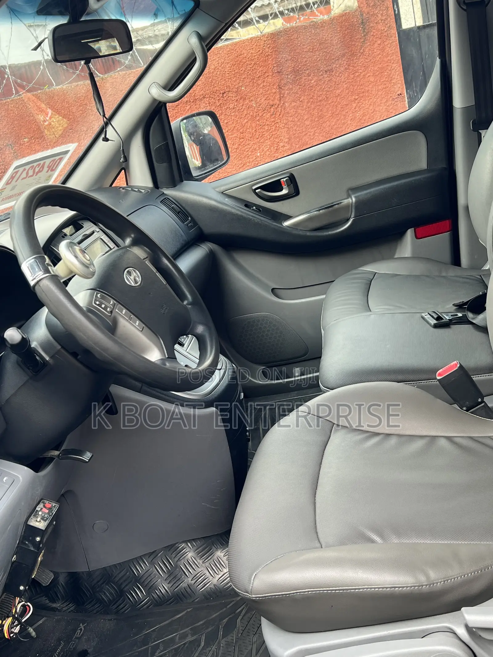 Hyundai Starex 2016 Silver