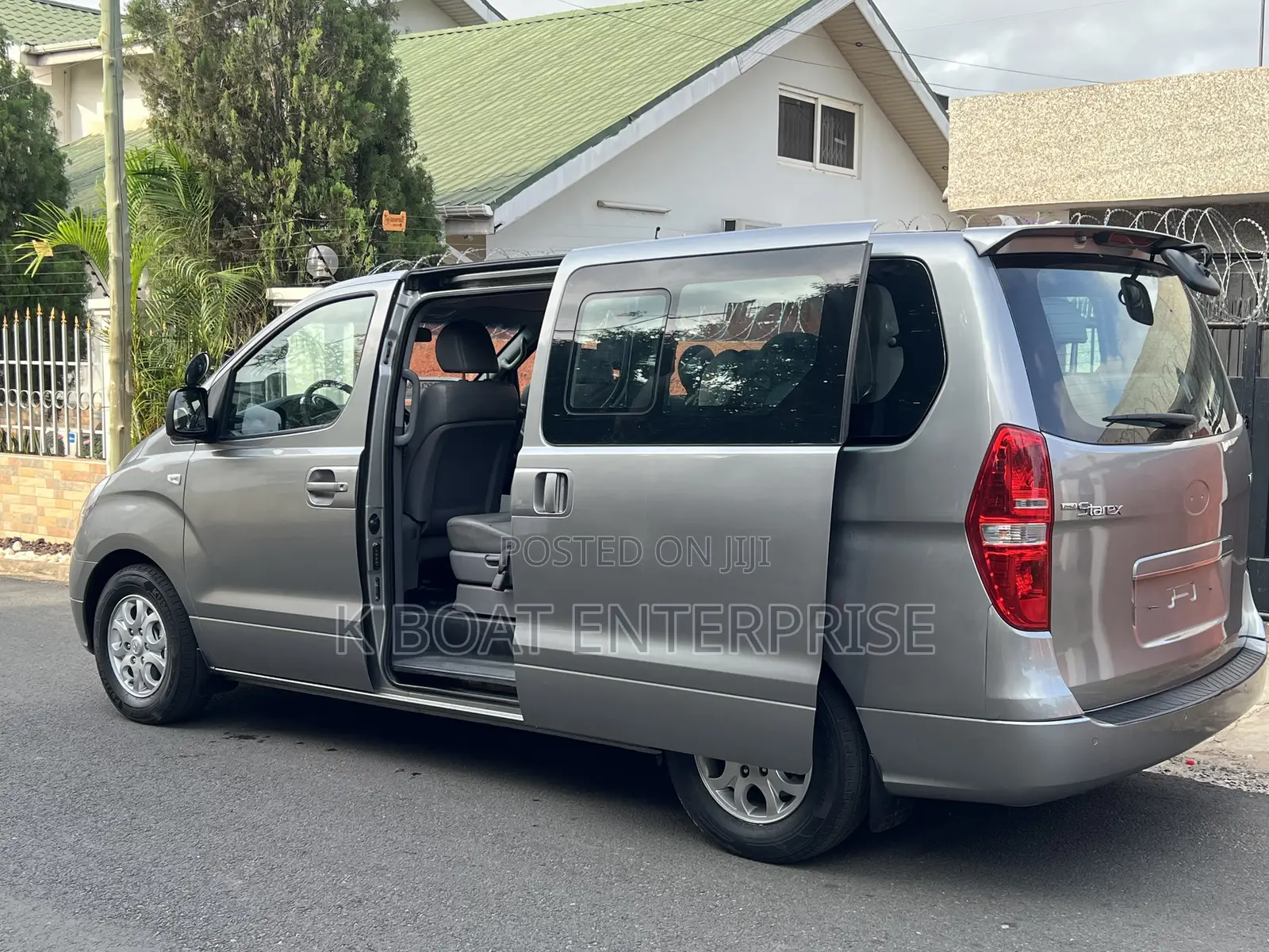 Hyundai Starex 2016 Silver