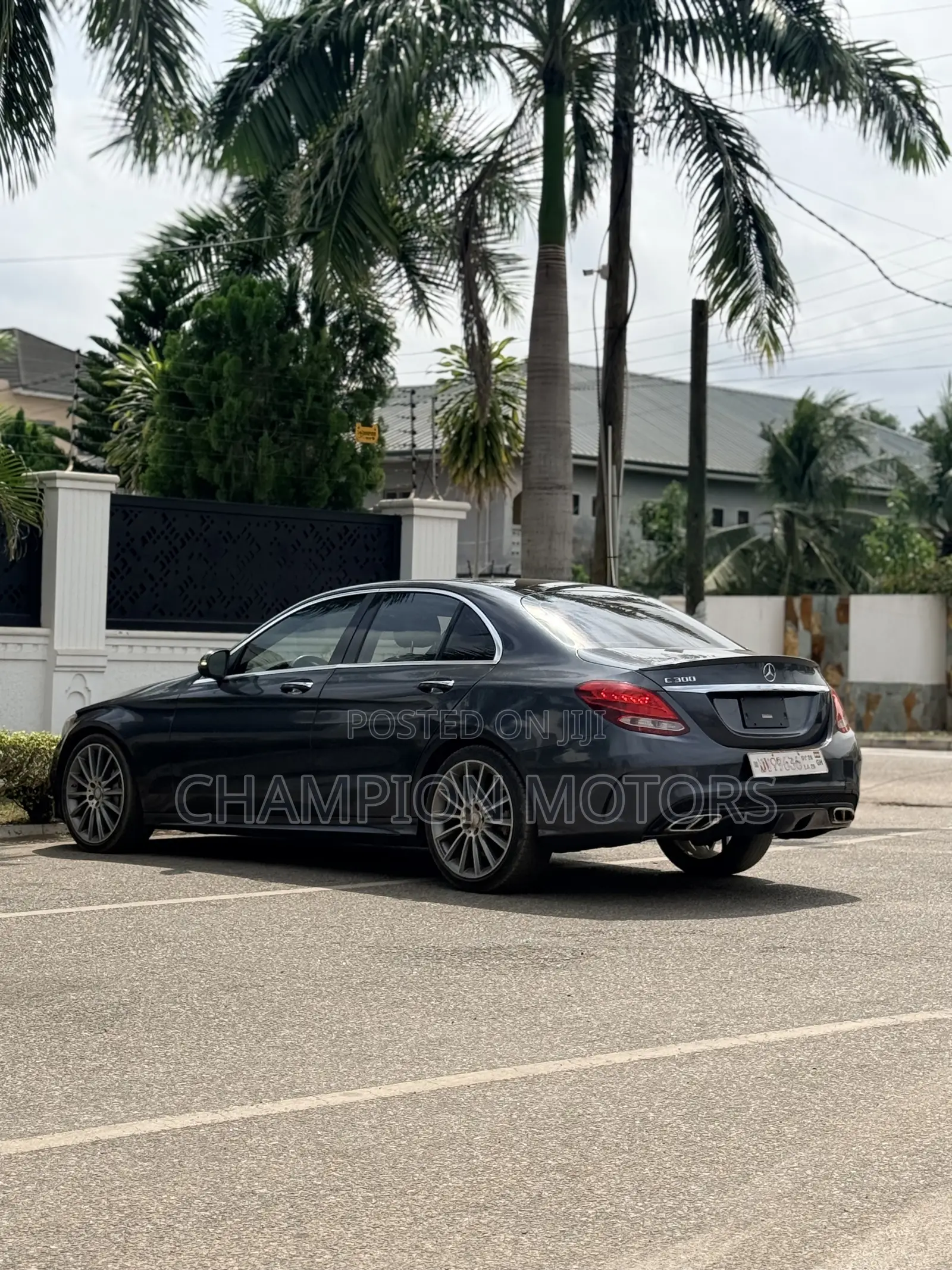 Mercedes-Benz C300 Sport Sedan RWD (2.0L 4cyl 7A) 2016 Gray