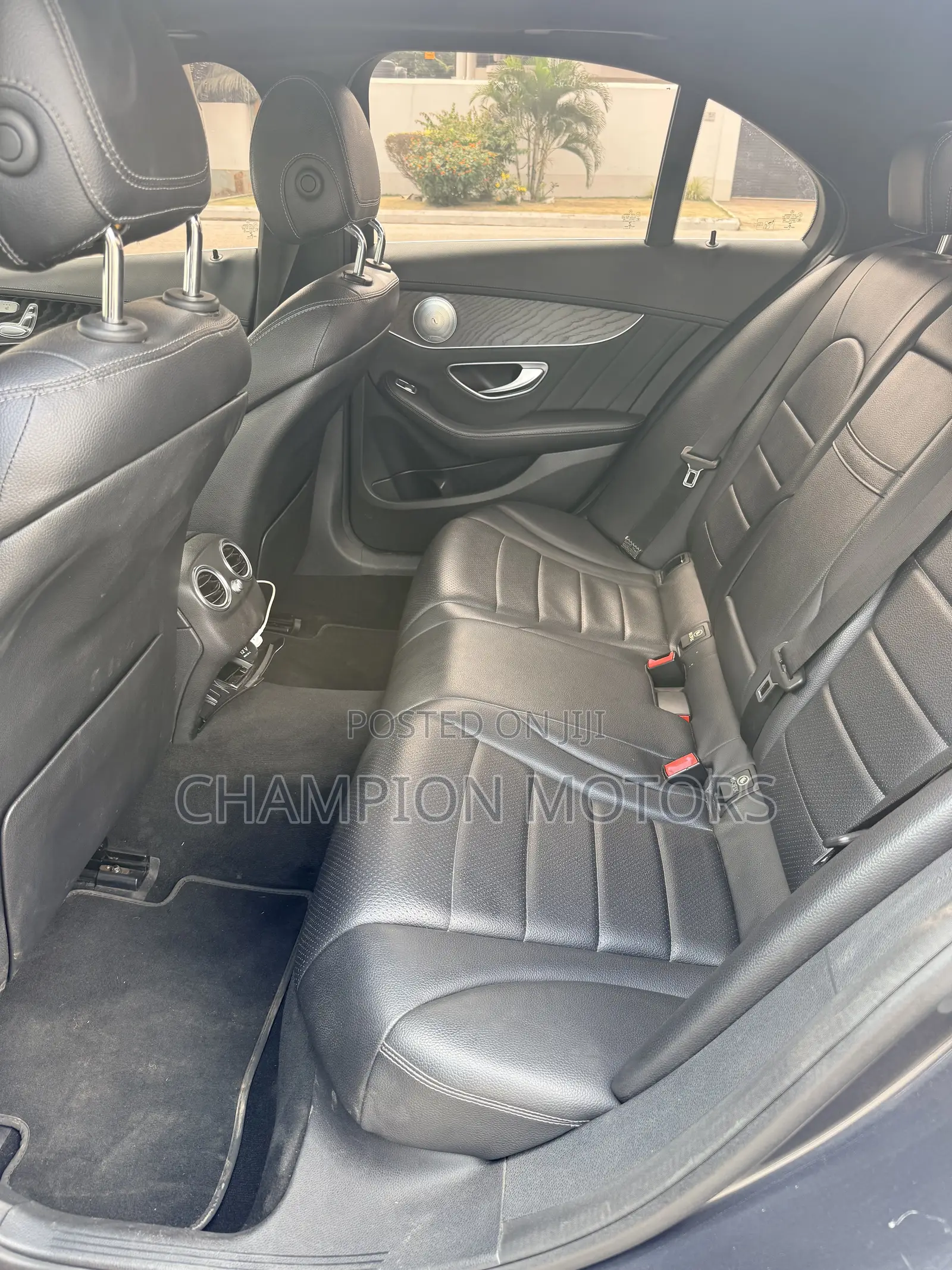 Mercedes-Benz C300 Sport Sedan RWD (2.0L 4cyl 7A) 2016 Gray