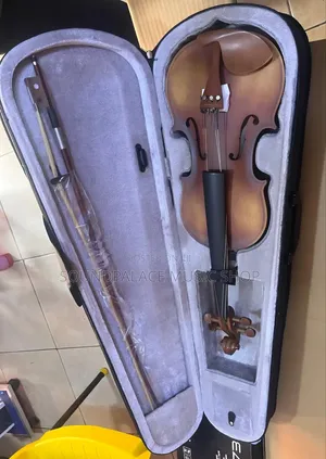 4/4 or 3/4 Size Violin