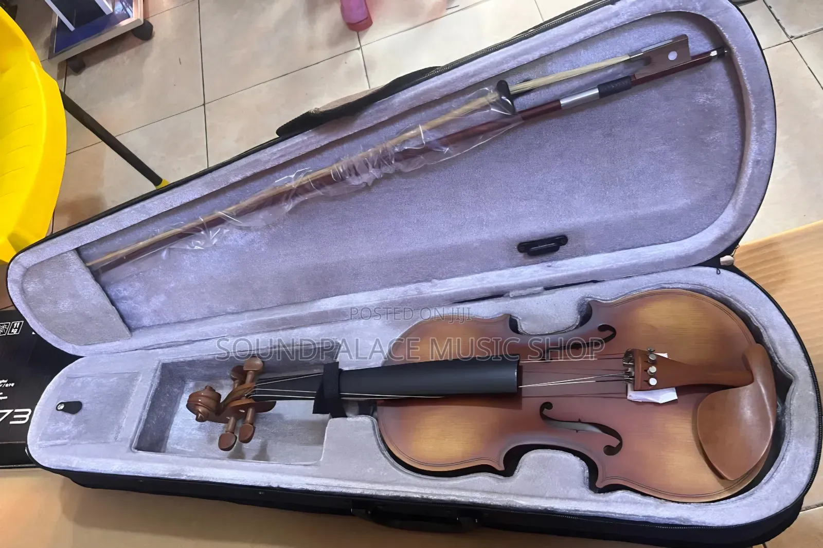 4/4 or 3/4 Size Violin