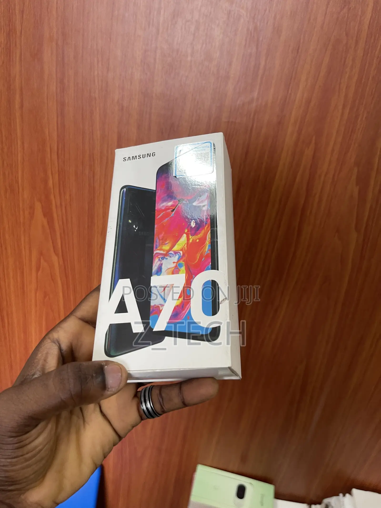 New Samsung Galaxy A70 128 GB Black