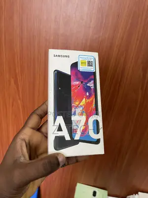 New Samsung Galaxy A70 128 GB Black