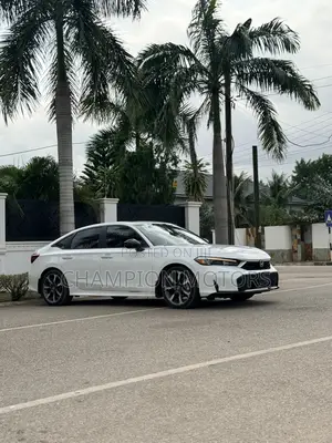 Honda Civic 2025 White