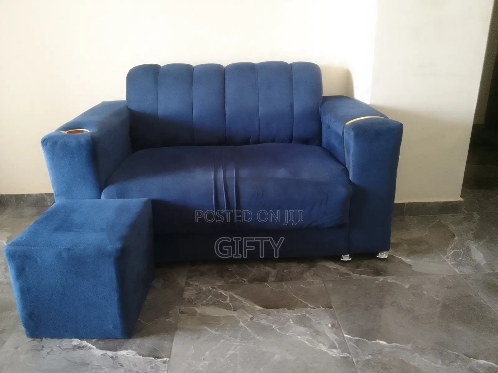 Beautiful 2 in One Sofa With Stool for Sale