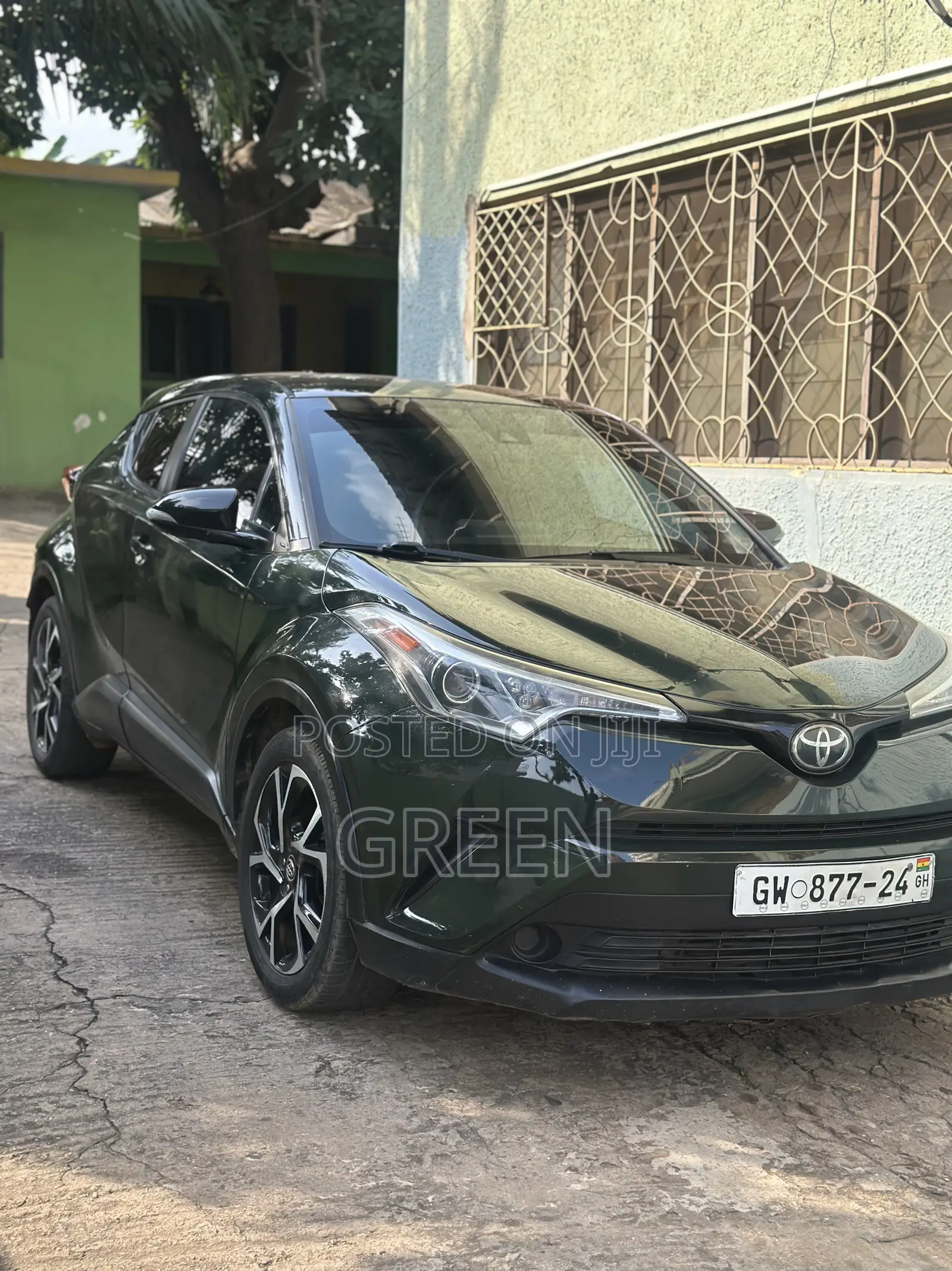 Toyota C-HR XLE Prermium FWD (2.0L 4cyl 2AM) 2018 Green