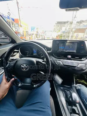 Toyota C-HR XLE Prermium FWD (2.0L 4cyl 2AM) 2018 Green