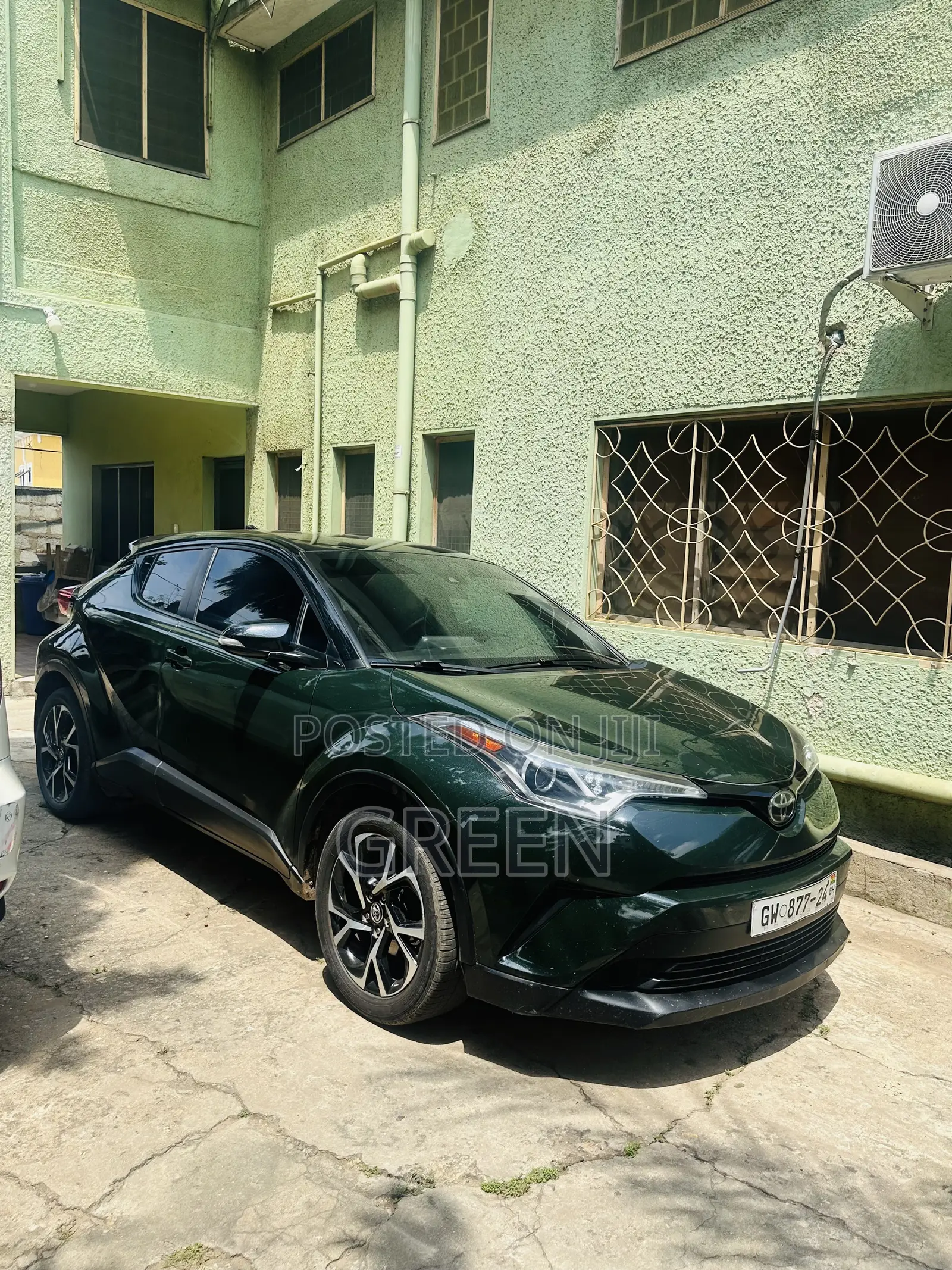 Toyota C-HR XLE Prermium FWD (2.0L 4cyl 2AM) 2018 Green