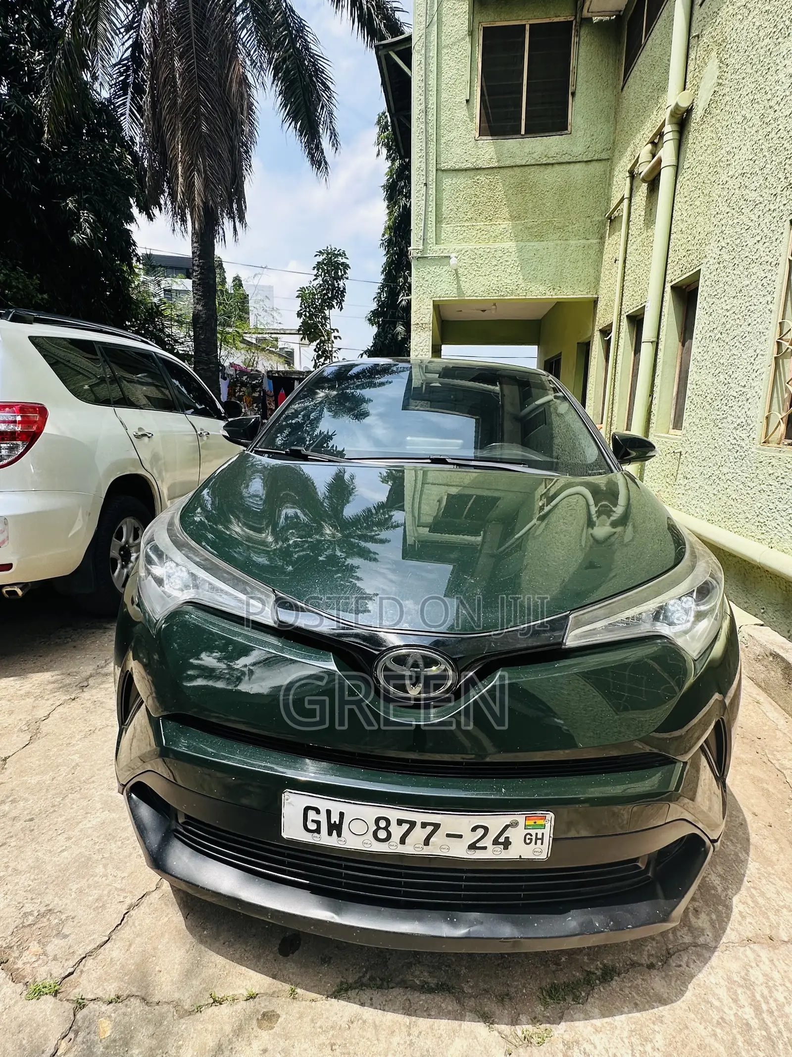 Toyota C-HR XLE Prermium FWD (2.0L 4cyl 2AM) 2018 Green