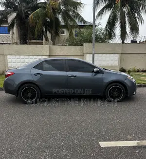 Toyota Corolla 2016 Gray