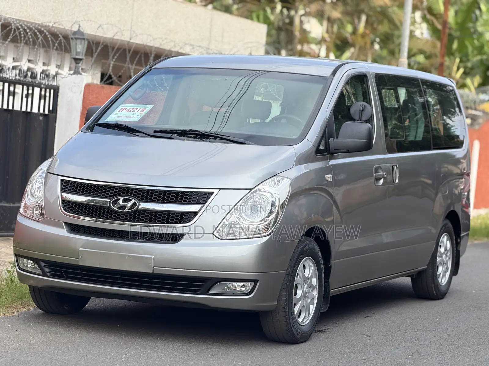 Hyundai Starex 2016 Grey