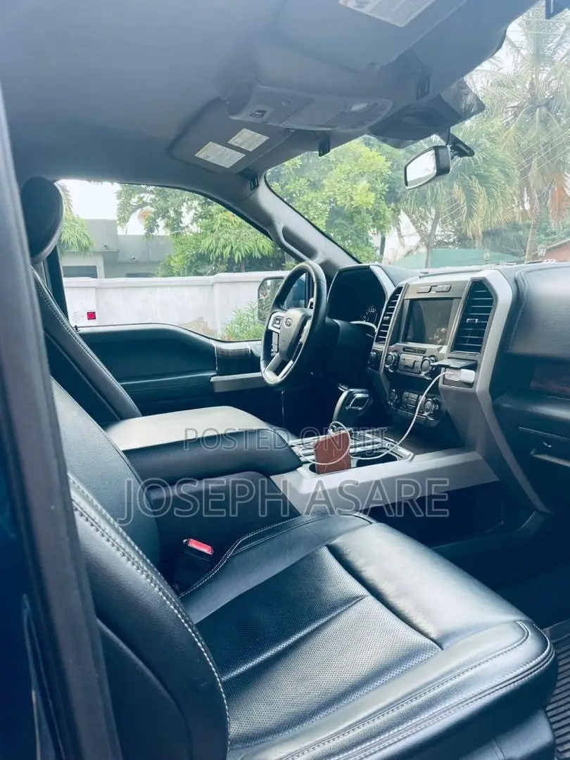 Ford F-150 2019 Blue