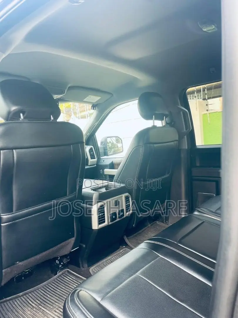 Ford F-150 2019 Blue
