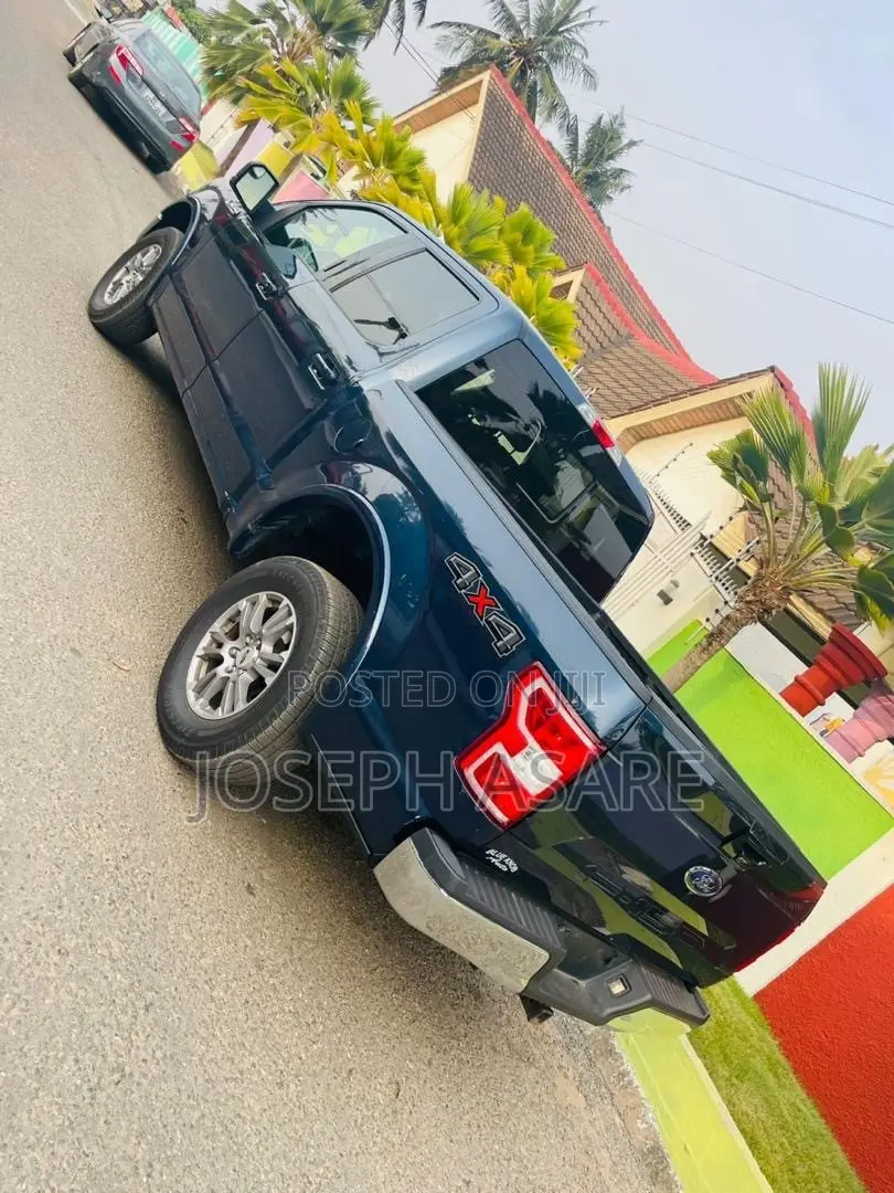Ford F-150 2019 Blue