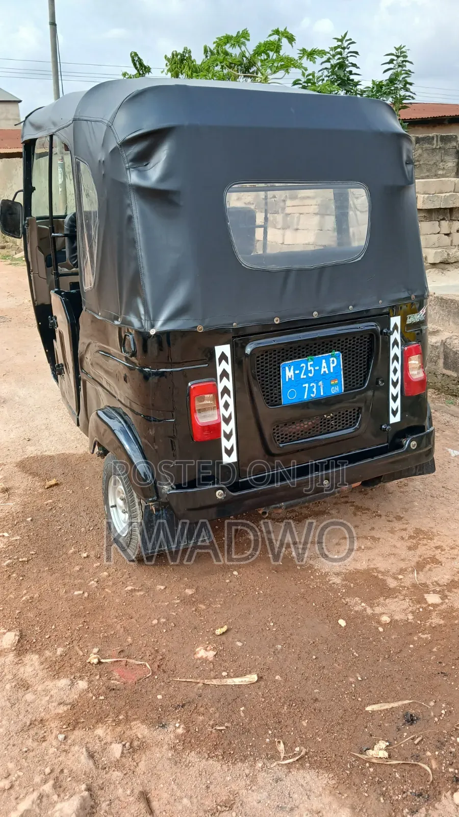 Bajaj RE 2025 Black