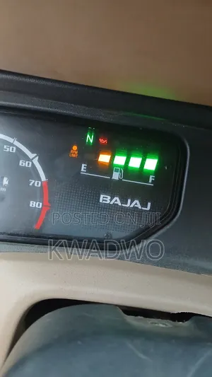 Bajaj RE 2025 Black