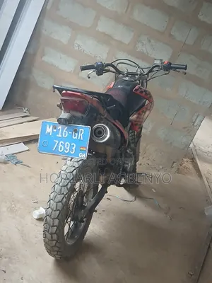 Honda XL 125 2016 Red