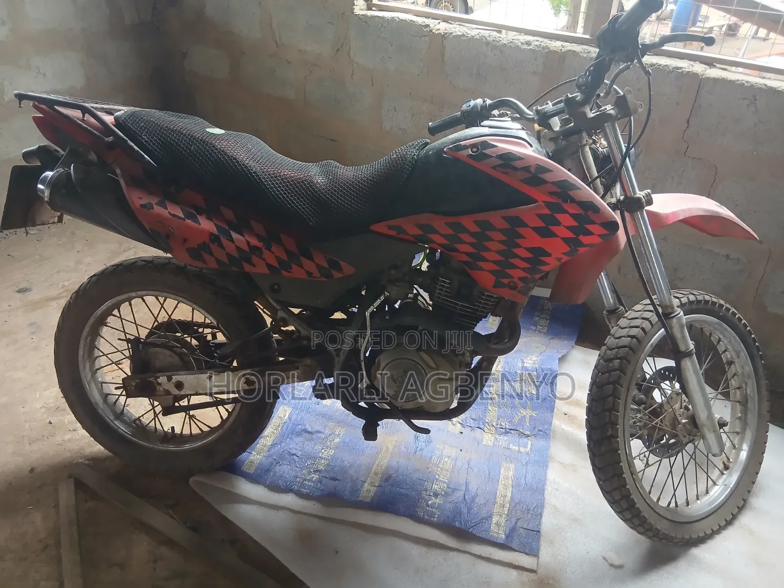 Honda XL 125 2016 Red