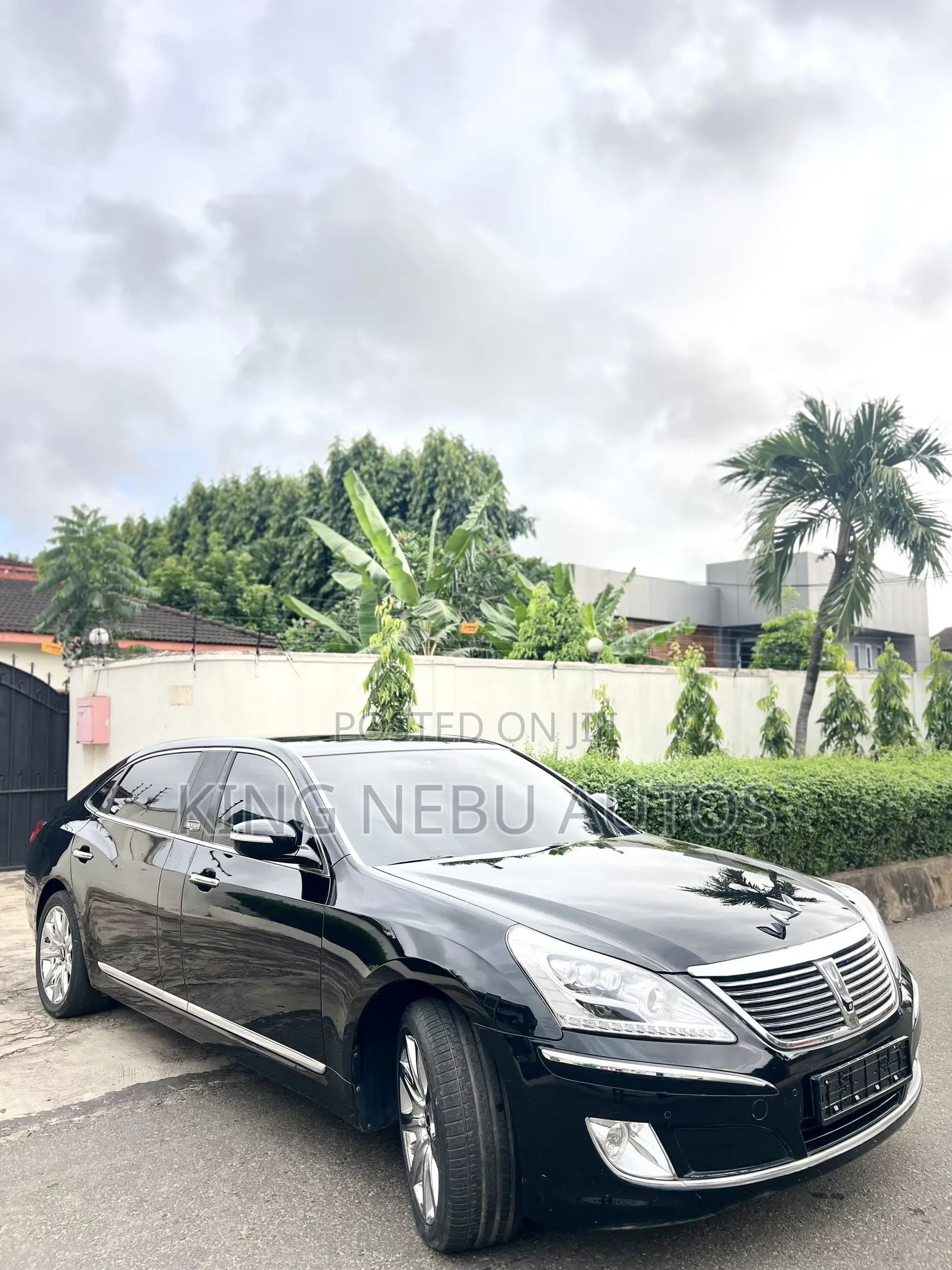 Hyundai Equus Signature 4dr Sedan (5.0L 8cyl 8A) 2015 Black