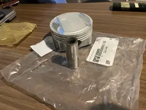 Brand New Piston and Pin for 2009-2013 Kia Forte/Hyundai Ix35/Sonata
