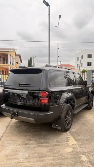 Toyota Land Cruiser Prado 2.4 Petrol 2025 Black
