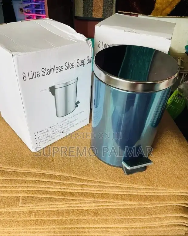 Compact Hands-Free Pedal Can With Inner Bucket -8Litre Stainless Steel
