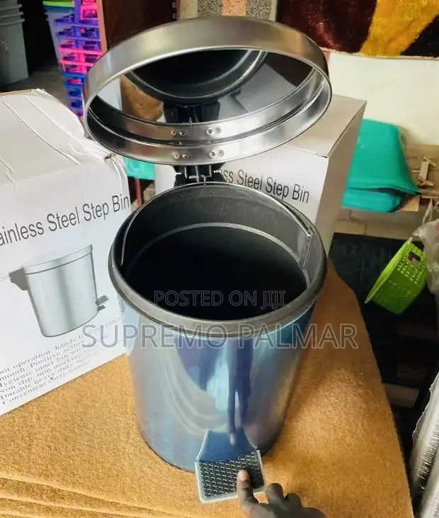 Compact Hands-Free Pedal Can With Inner Bucket -8Litre Stainless Steel