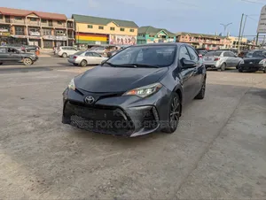 Toyota Corolla SE (1.8L 4cyl 2A) 2018 Gray