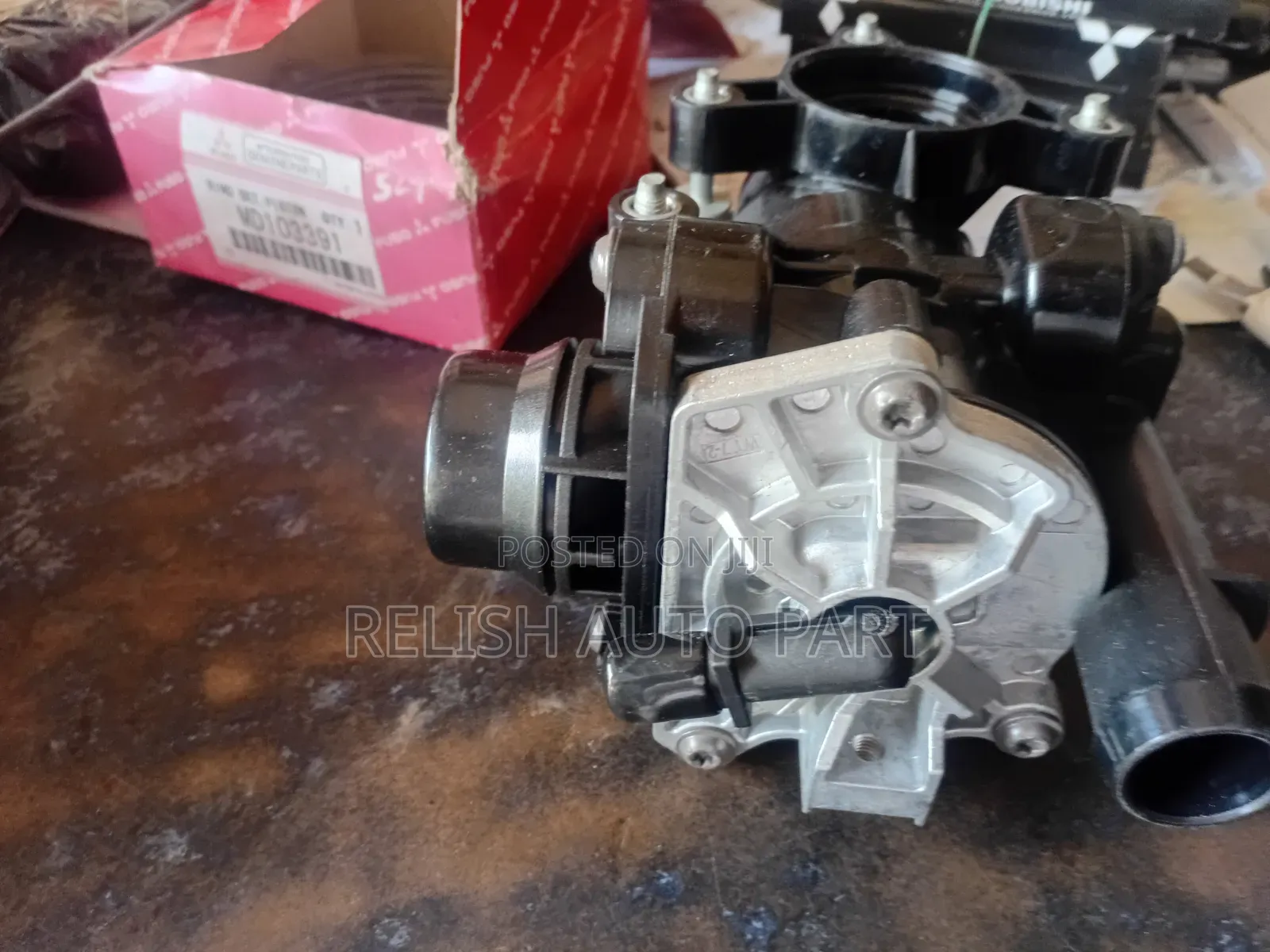 Thermostat for Mercedes C300 With OM642 Engine