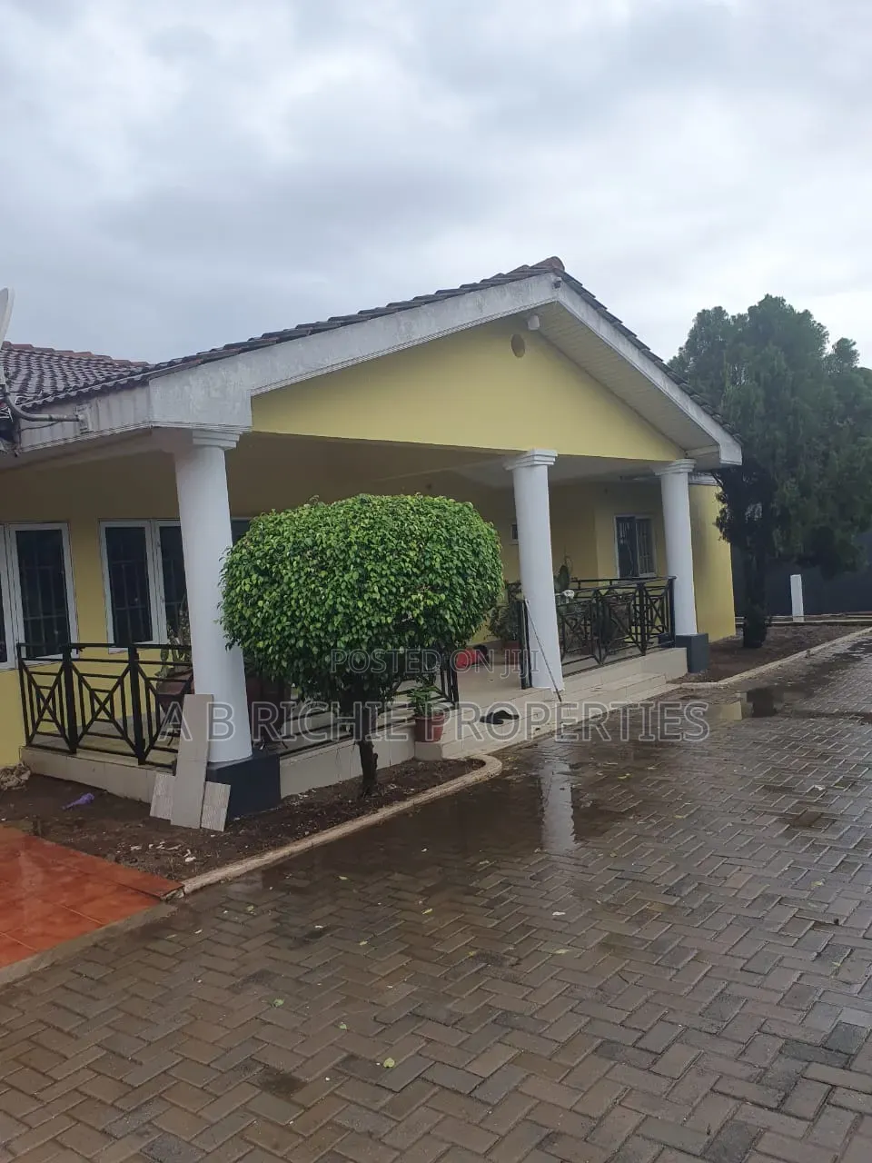 7bdrm Bungalow in Ab Richie Properties, Station Area for rent
