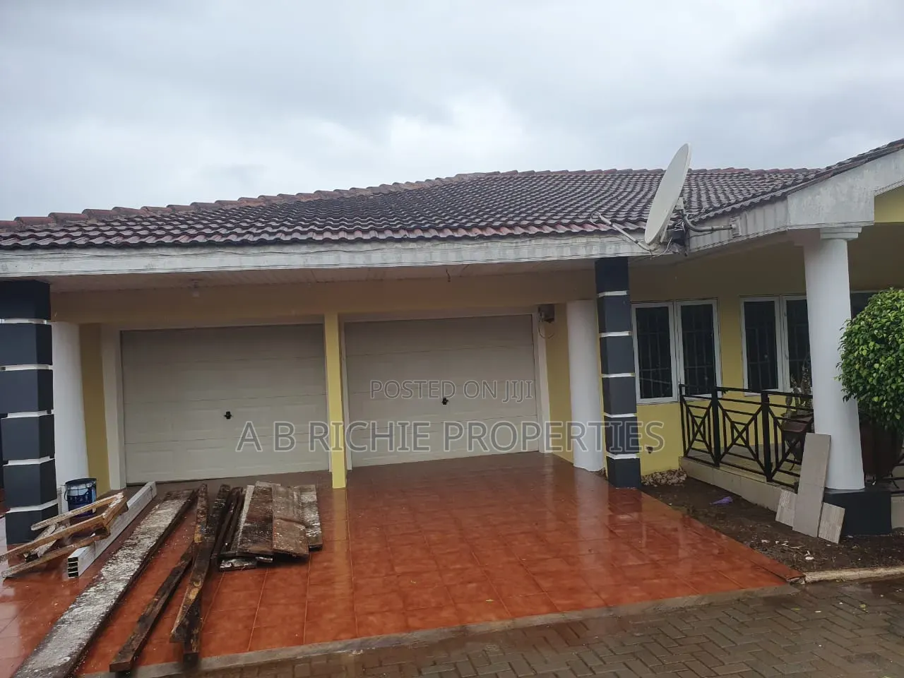 7bdrm Bungalow in Ab Richie Properties, Station Area for rent