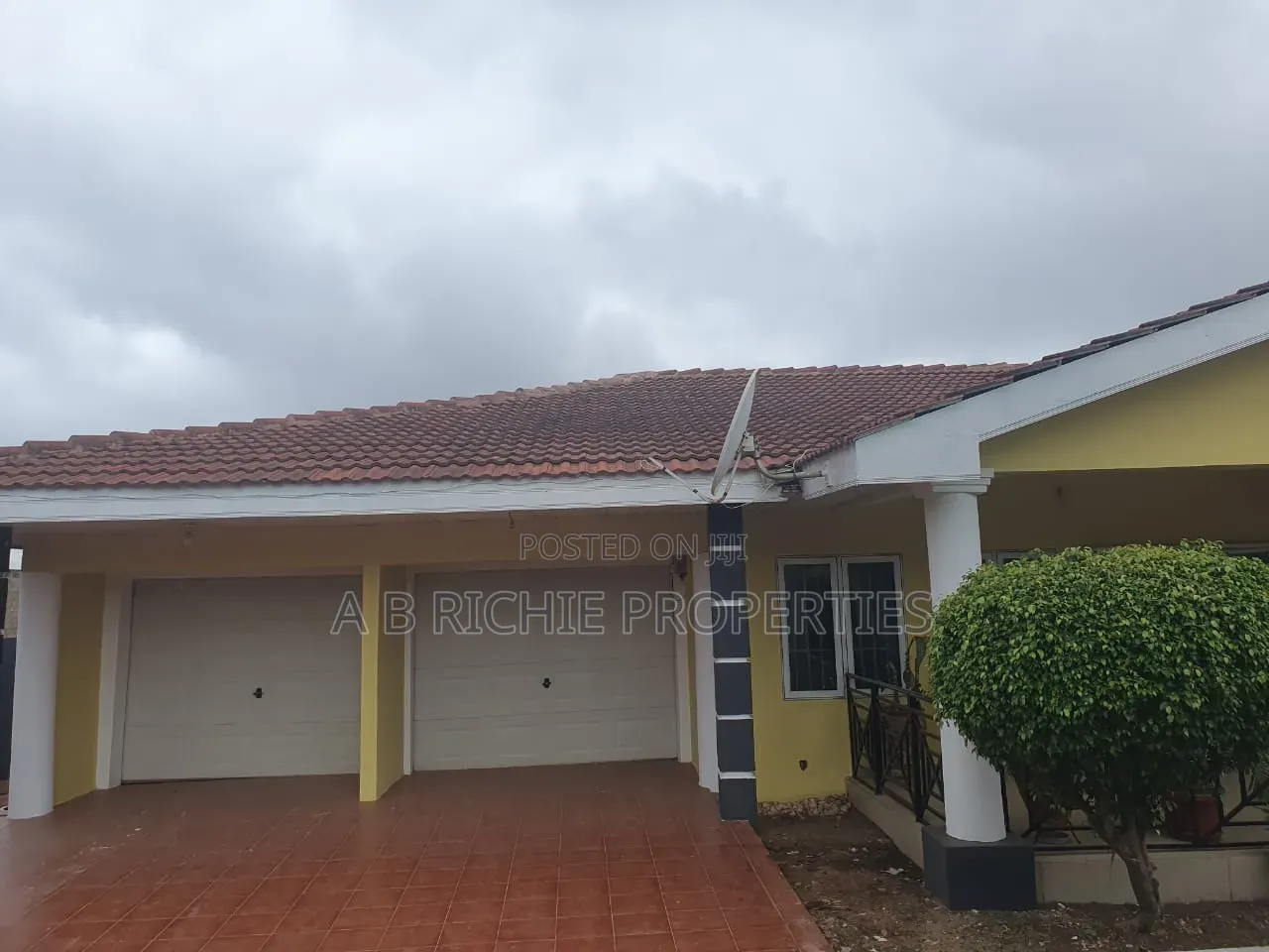 7bdrm Bungalow in Ab Richie Properties, Station Area for rent